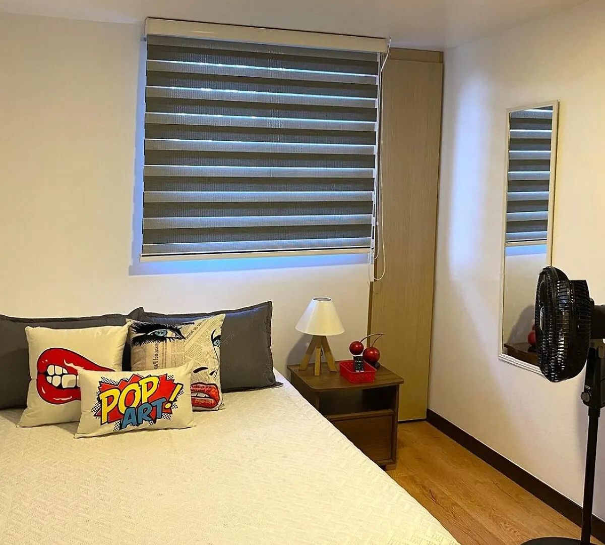 Tu Hogar Temporal En Medellin, Moderno, Comodo, Bien Ubicado Y Wifi 400